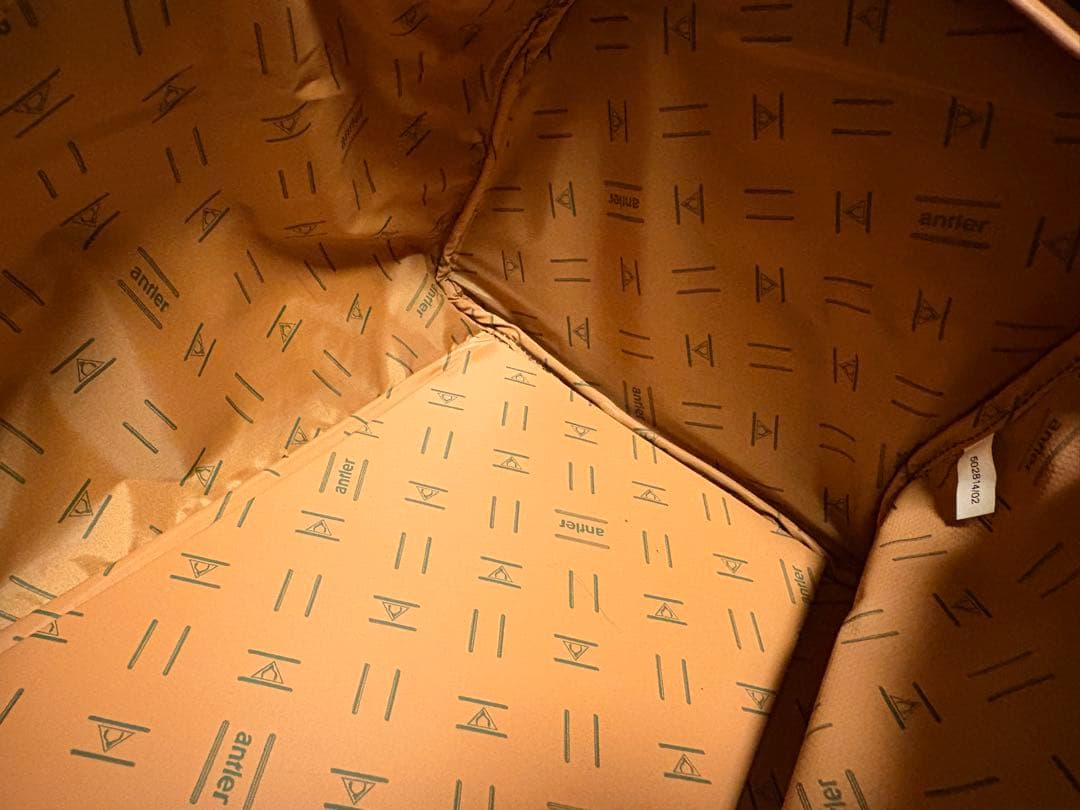 【antler】英国ブランド　アントラー　ボストンバッグ ショルダー　鍵付き