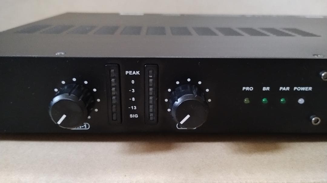 プロフェッショナル ドイツ製パワーアンプ thomann S-75mk2