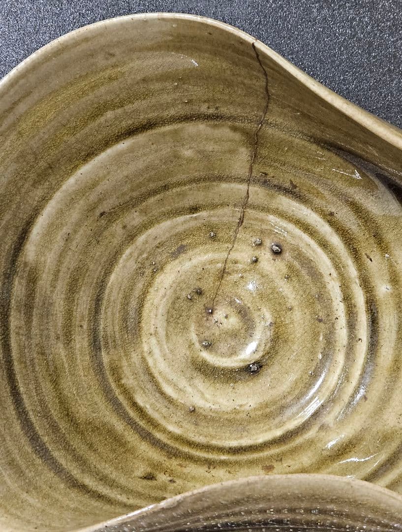 桃山時代～江戸時代初期　黄瀬戸　変形大鉢　伝世品　菓子鉢　花生け【豪快な高台造❗