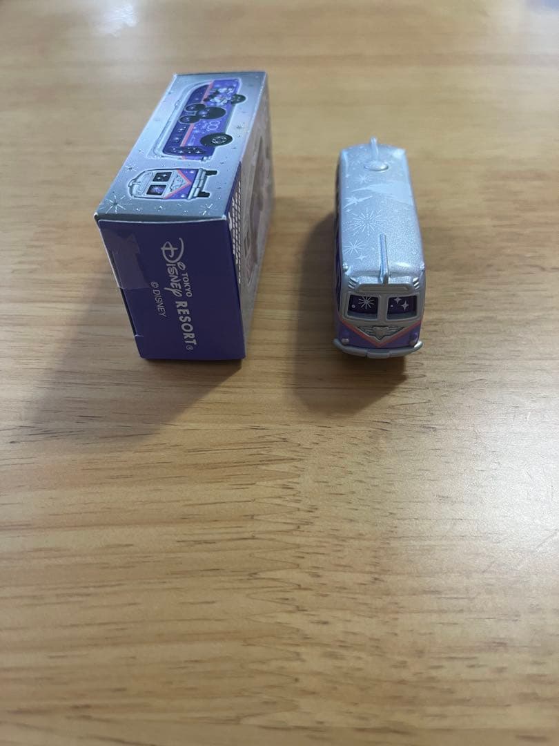 ディズニー　リゾートクルーザー　100周年　ミッキー　トミカ