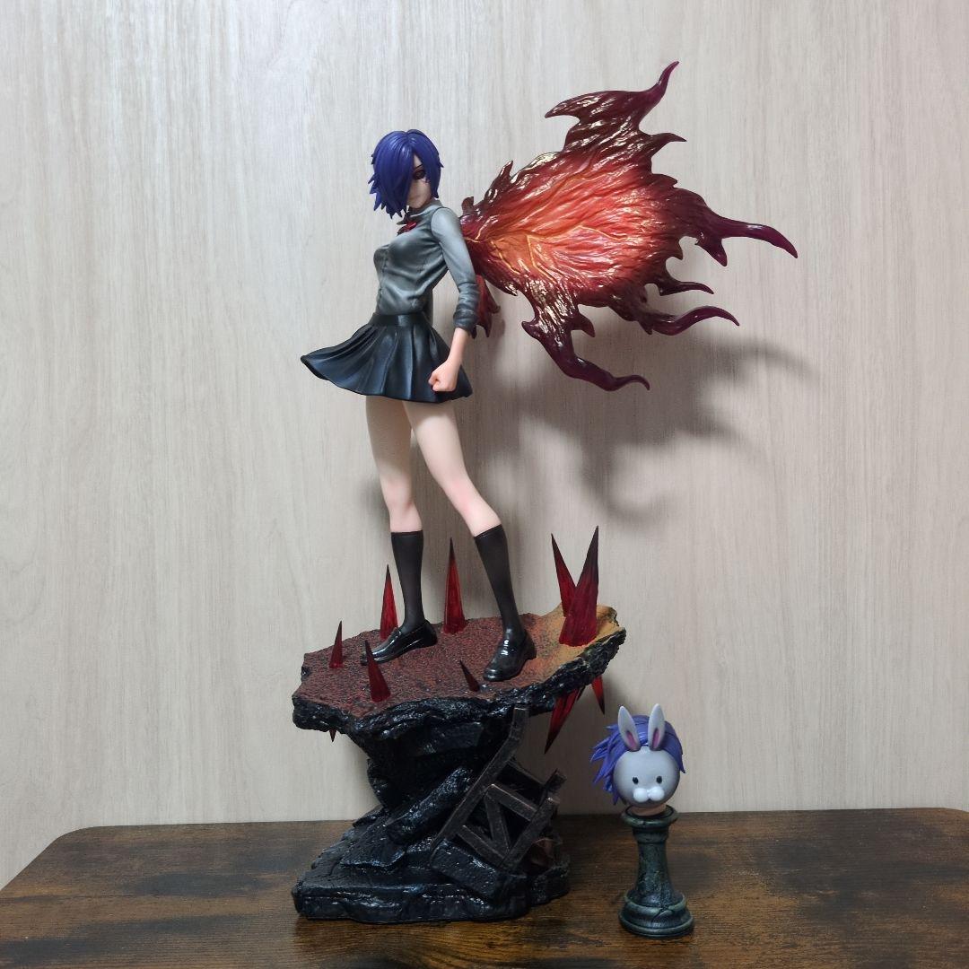 ① 東京喰種　霧嶋董香　トーカ　フィギュア　海外製　約40cm