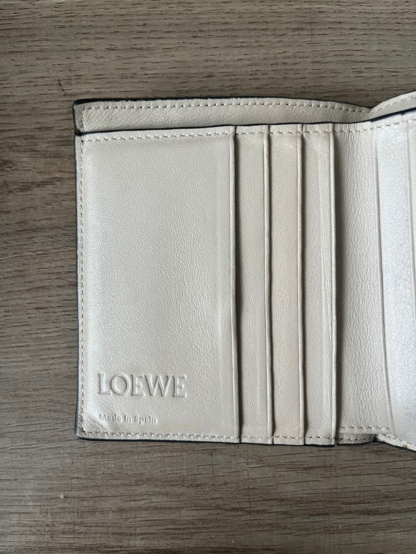 ロエベ三つ折り財布　ミニウォレット
