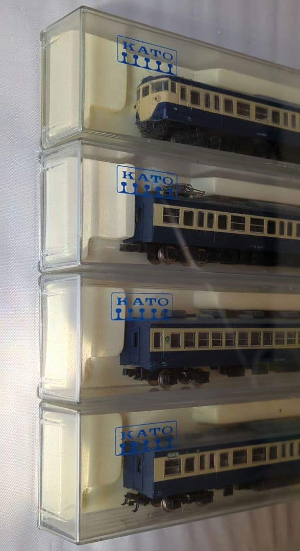KATO、TOMIX製のNゲージ 横須賀色 鉄道模型 4両セット