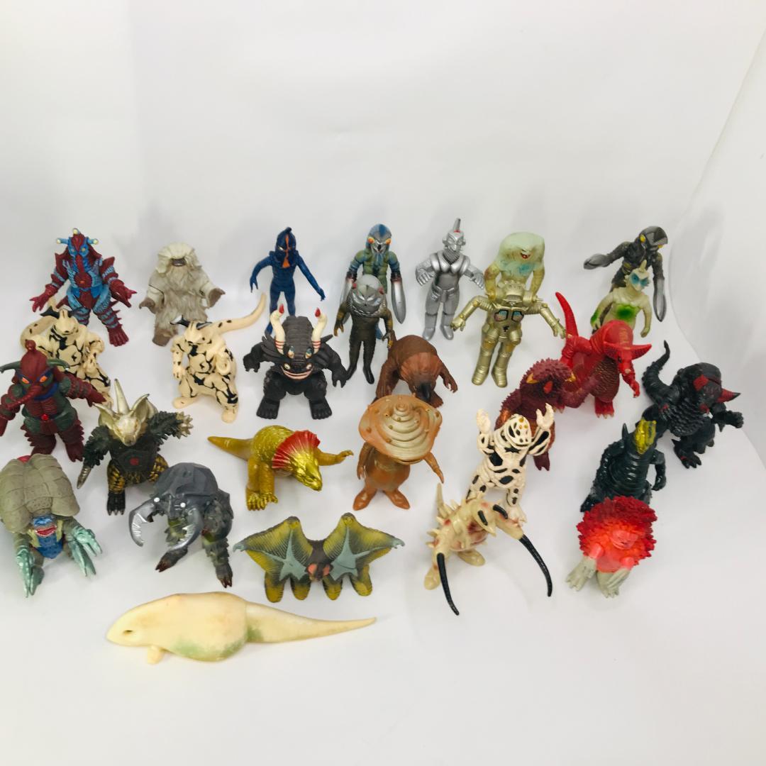 【匿名配送、送料無料】ウルトラ怪獣ソフビ　29体　ペスター　ウー　ゴモラ　他