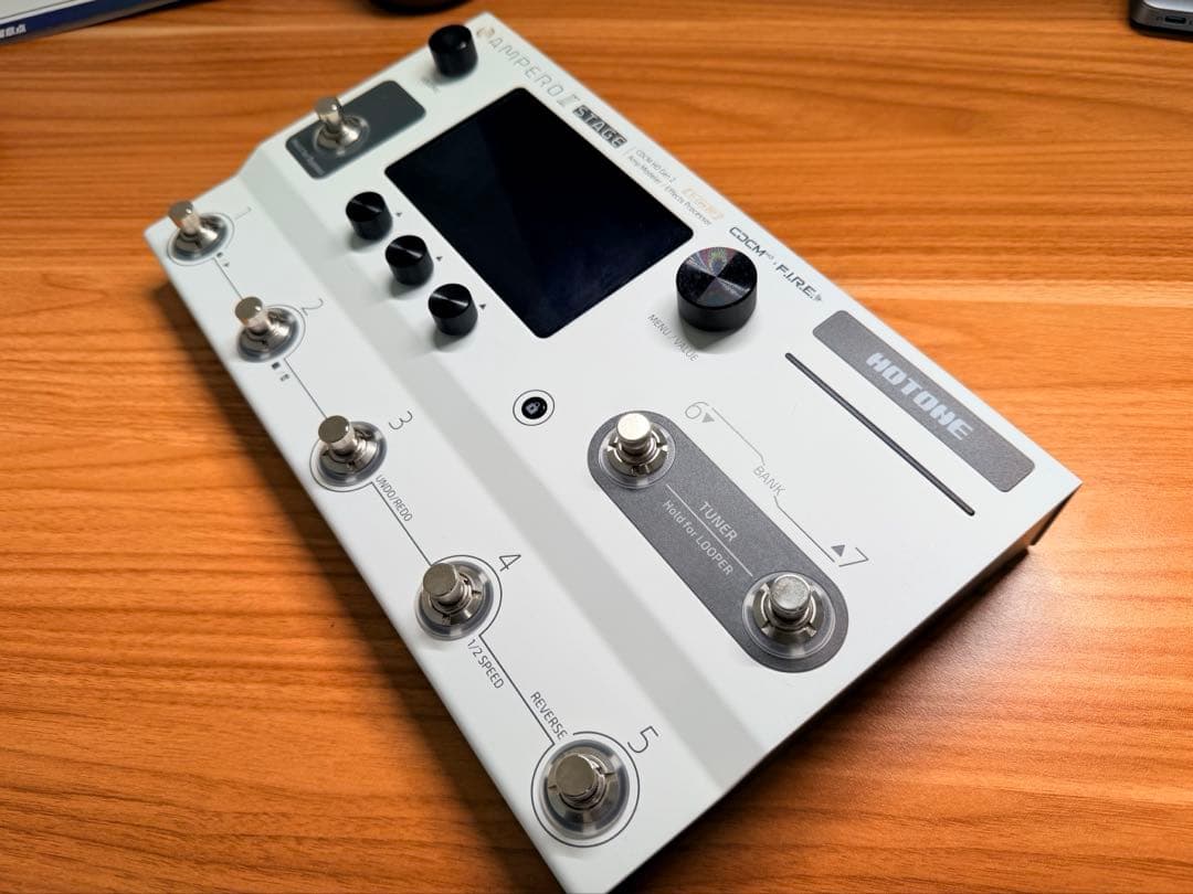 Hotone Ampero II stageギターエフェクター