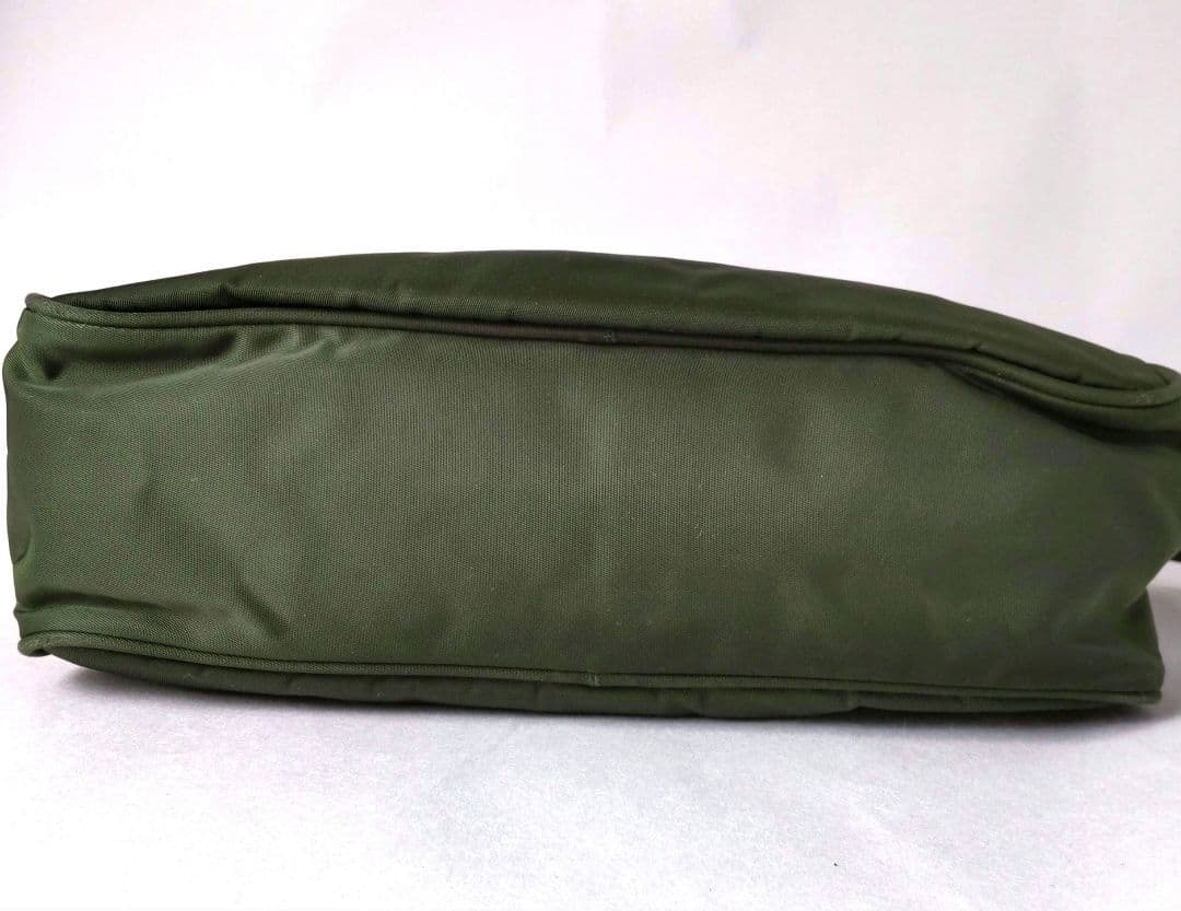 PRADA プラダ ショルダーバッグ 三角ロゴ