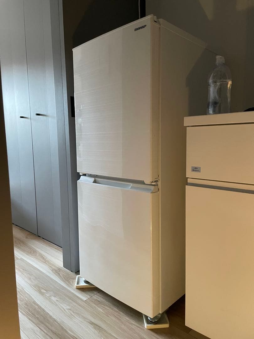 Sharp 冷蔵庫　SJ-D15G-W