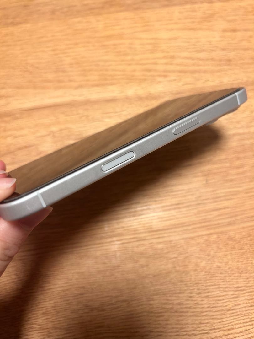 Apple iPhone 16 ホワイト 本体