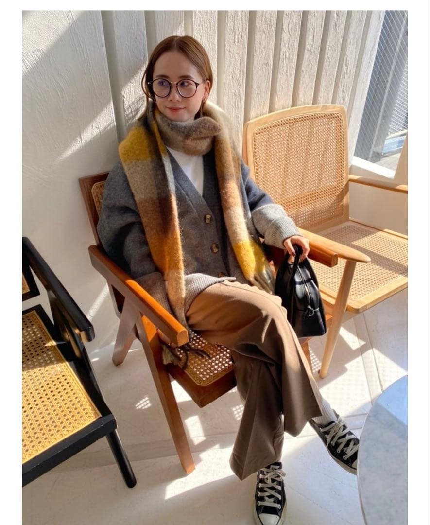 Acne Studios ベージュ系マフラー