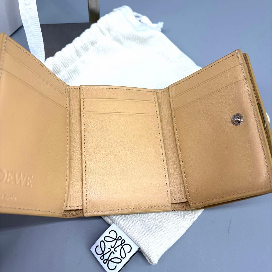 付属品付き✨ロエベ　トライフォールドウォレット　アナグラム