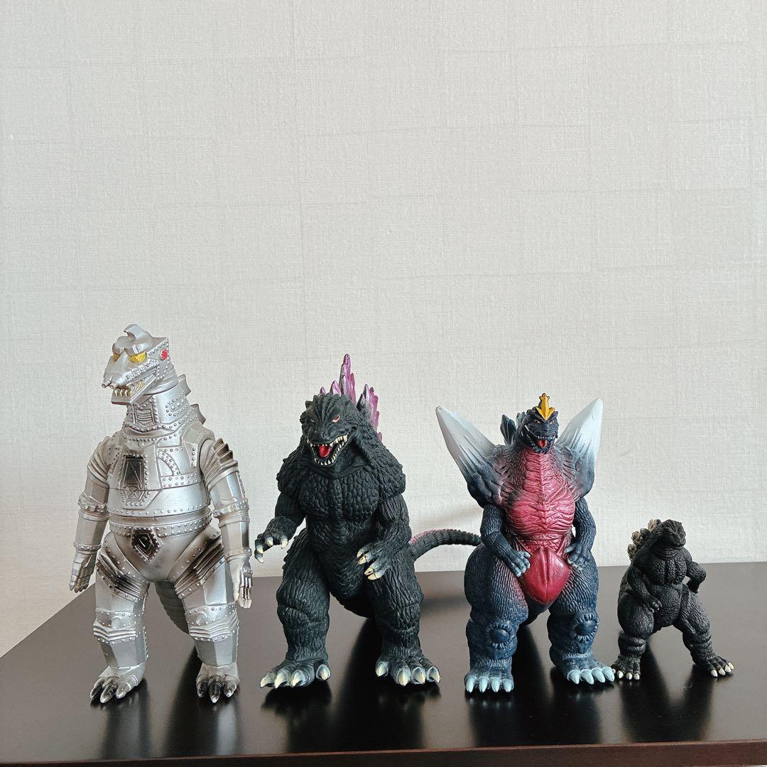 ゴジラフィギュアセット　メカゴジラ　スペースゴジラ　ゴジラ2000 小さいゴジラ