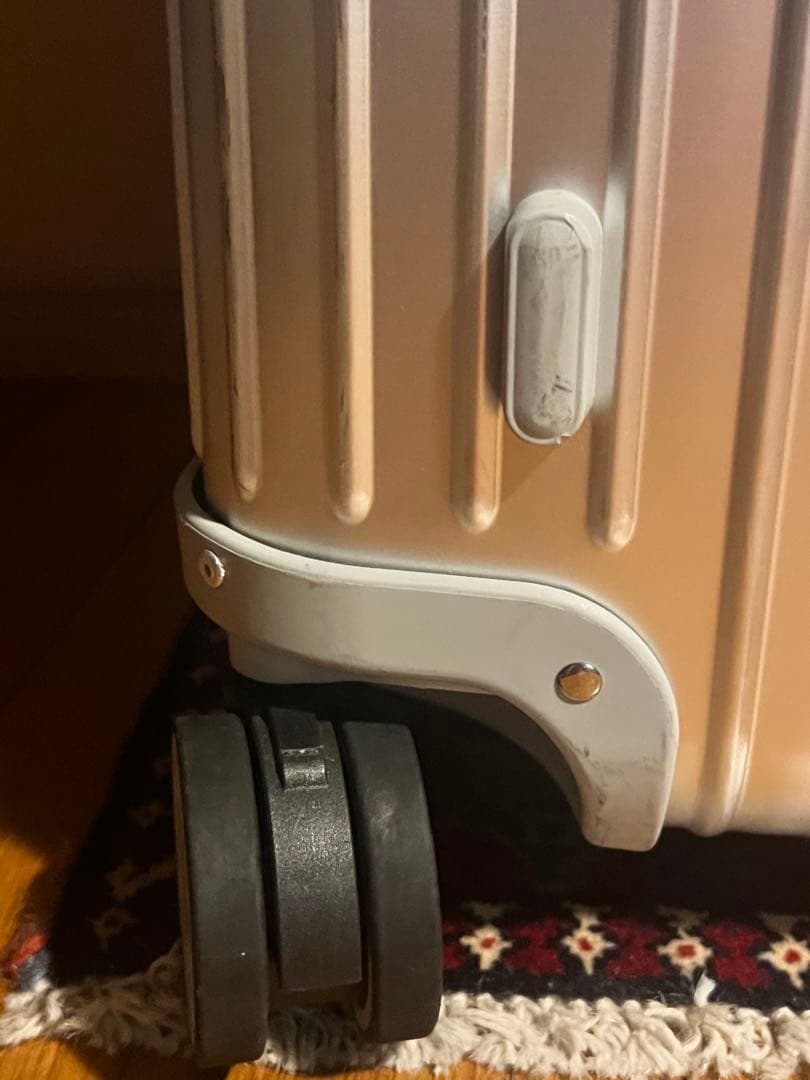 【生涯保証】 新古品 RIMOWA トランク プラス 105L シルバー