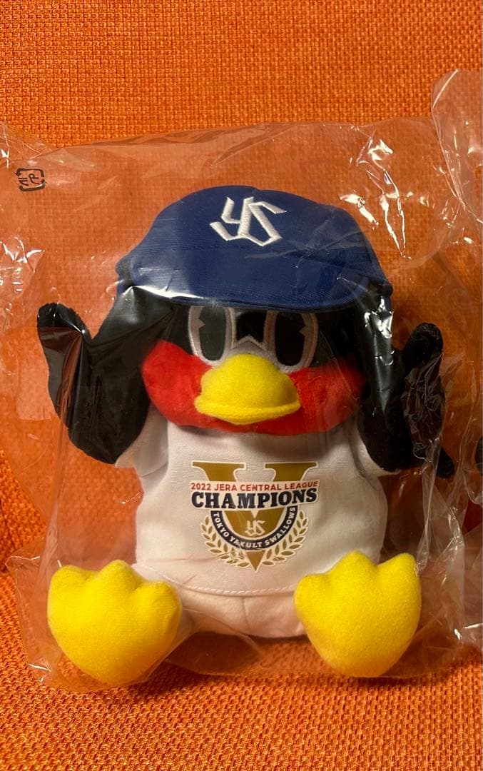 【未開封】2022 つば九郎　ヤクルト　リーグチャンピオン　ぬいぐるみ