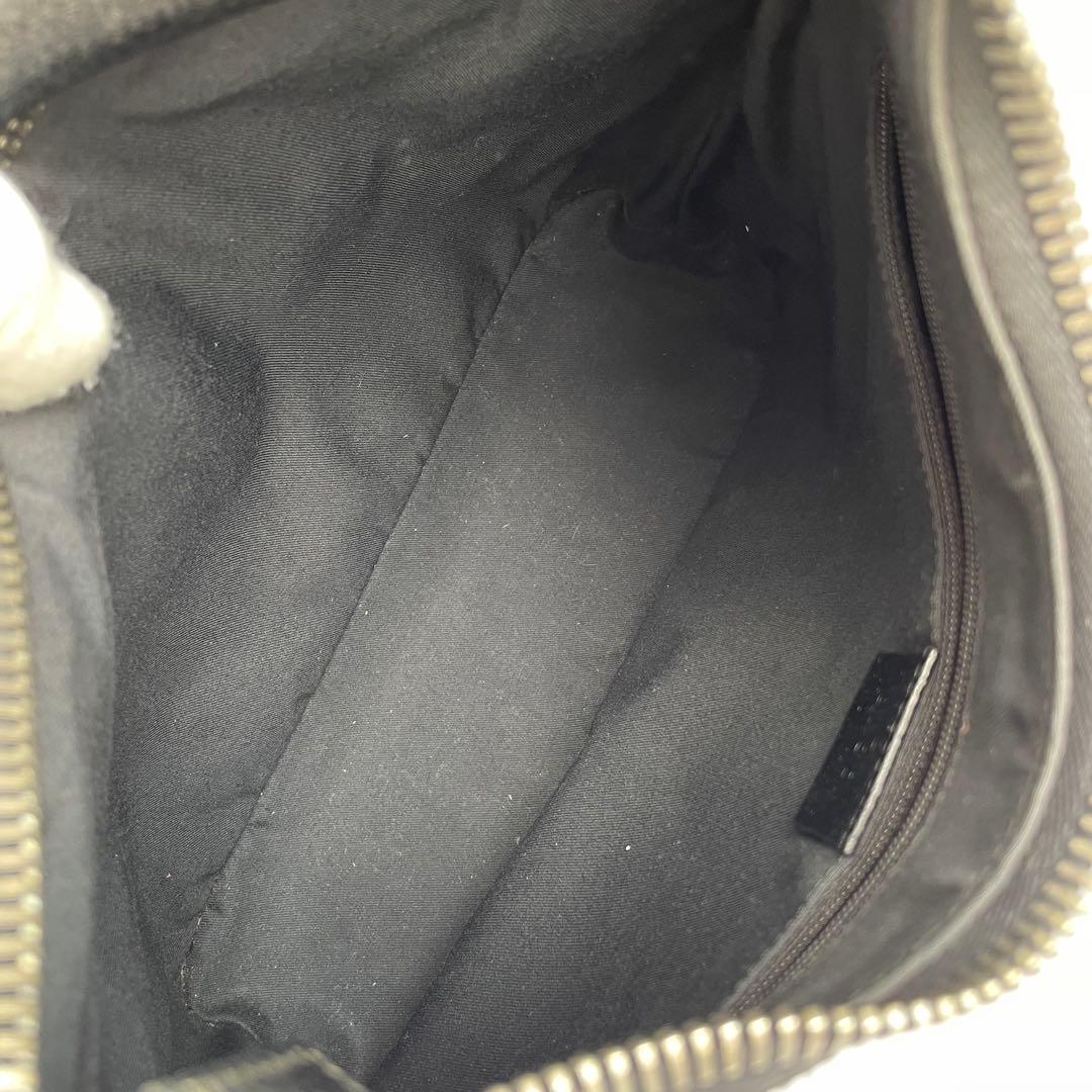 ✨極美品✨　GUCCI ショルダーバッグ　ggキャンバス　レザー　黒