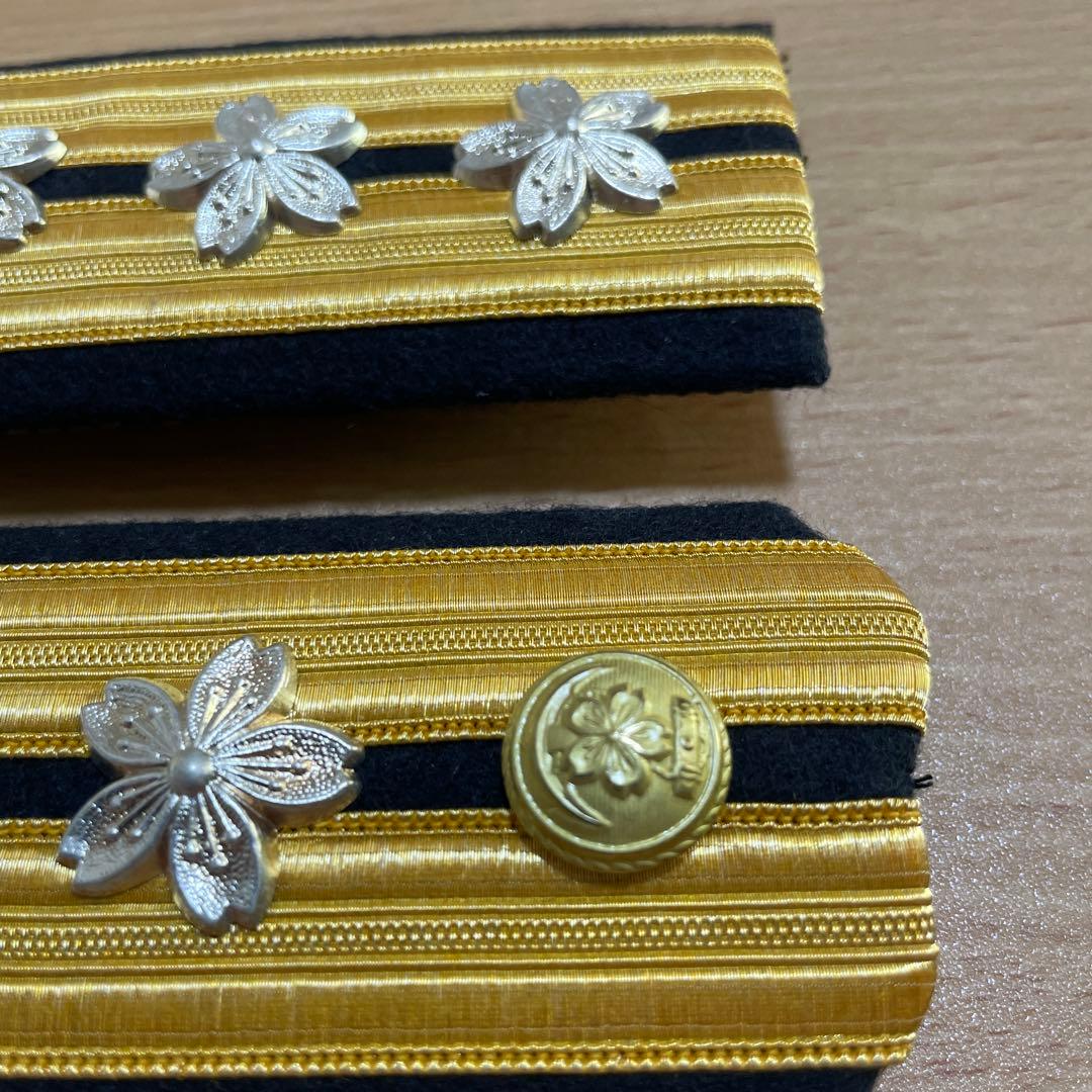 大日本帝国軍　後期型肩章　大佐（桐函入）