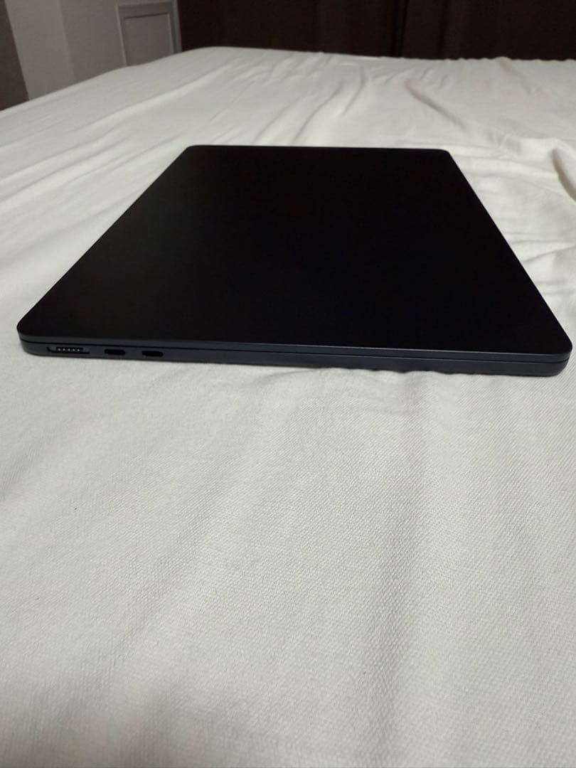 【美品】MacBook Air M2 ミッドナイト　8GBメモリ　512GB