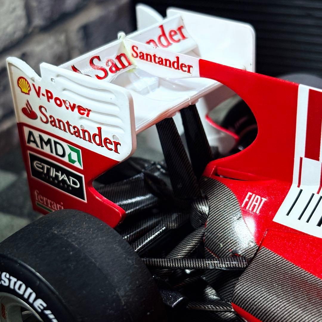 1/18 マテルエリート フェラーリ F10 フェルナンド・アロンソ 2010