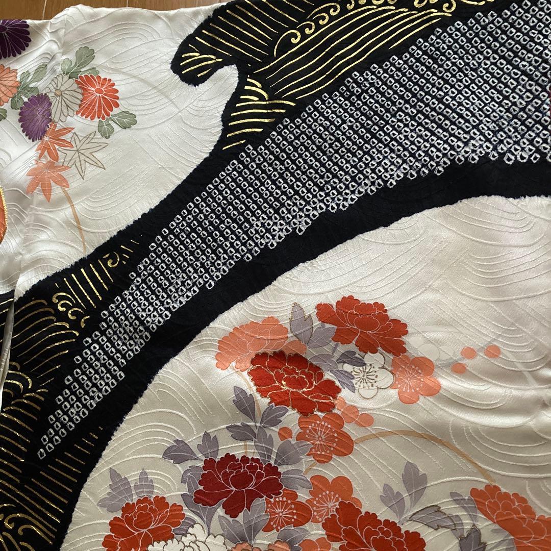 三点セット　振袖 花柄 絹素材　絞り　黒白赤