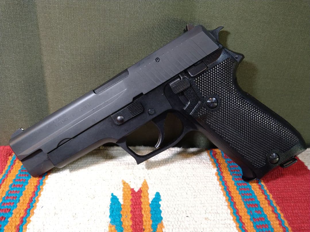 ほぼ未使用！タナカワークス　SIG　P220IC　航空自衛隊バージョン！