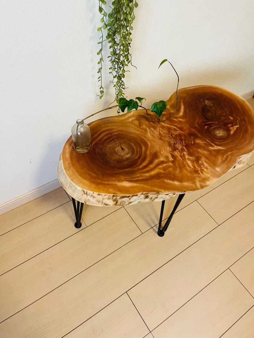 サイドテーブル　トチの木　栃　輪切りテーブル　アイアンテーブル