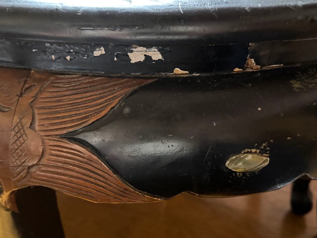 【国分寺】1月12日お渡し可能‼️中国　木彫り　ローテーブル椅子4脚付き