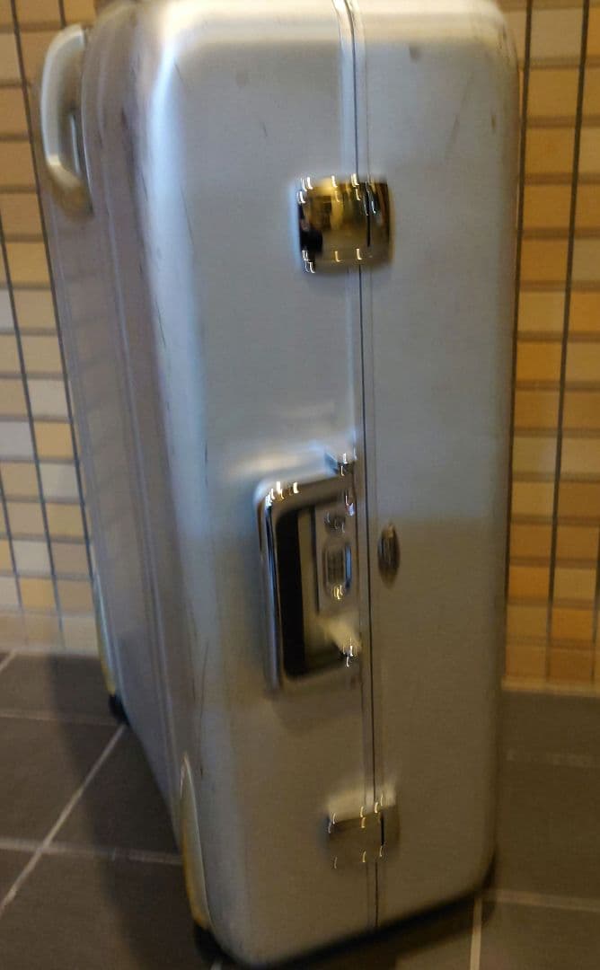 Zero Halliburton ゼロハリバートン　 6輪　２６インチ