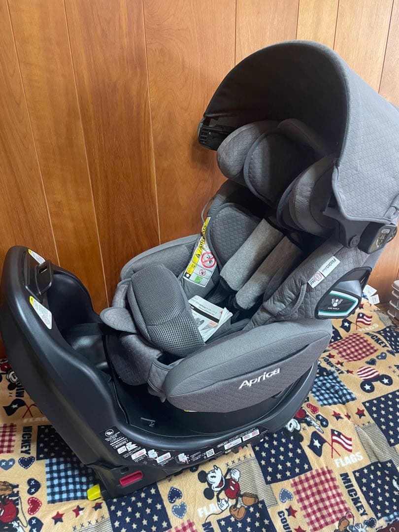 アップリカ　フラディア グロウ ISOFIX 360°セーフティー プレミアム