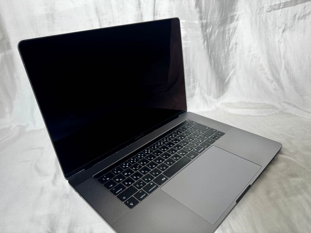 MacBook Pro15インチ2017Core i7/16GB/256GB