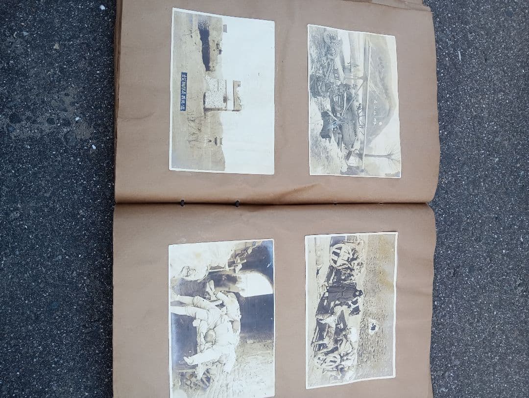 満州の古い写真８１枚、新聞の切抜２８枚が、貼り付け、建築　死体、自動車、戦闘機