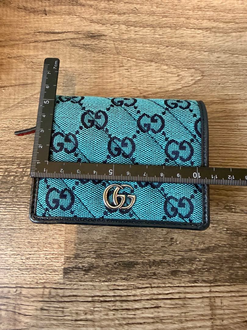 GUCCI グッチ　二つ折り財布 青 ピンク GGパターン