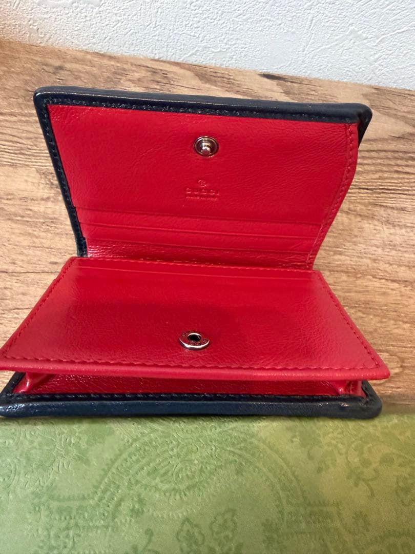 GUCCI グッチ　二つ折り財布 青 ピンク GGパターン