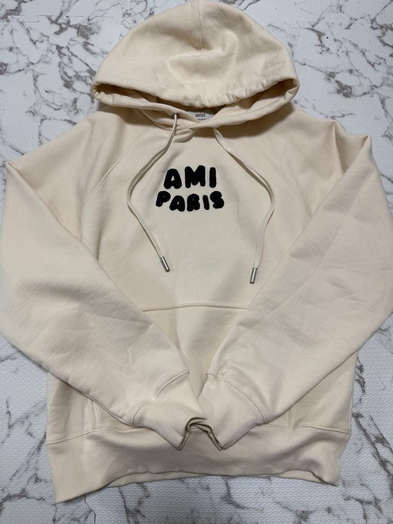 【美品】AMI PARIS パーカー 正規品