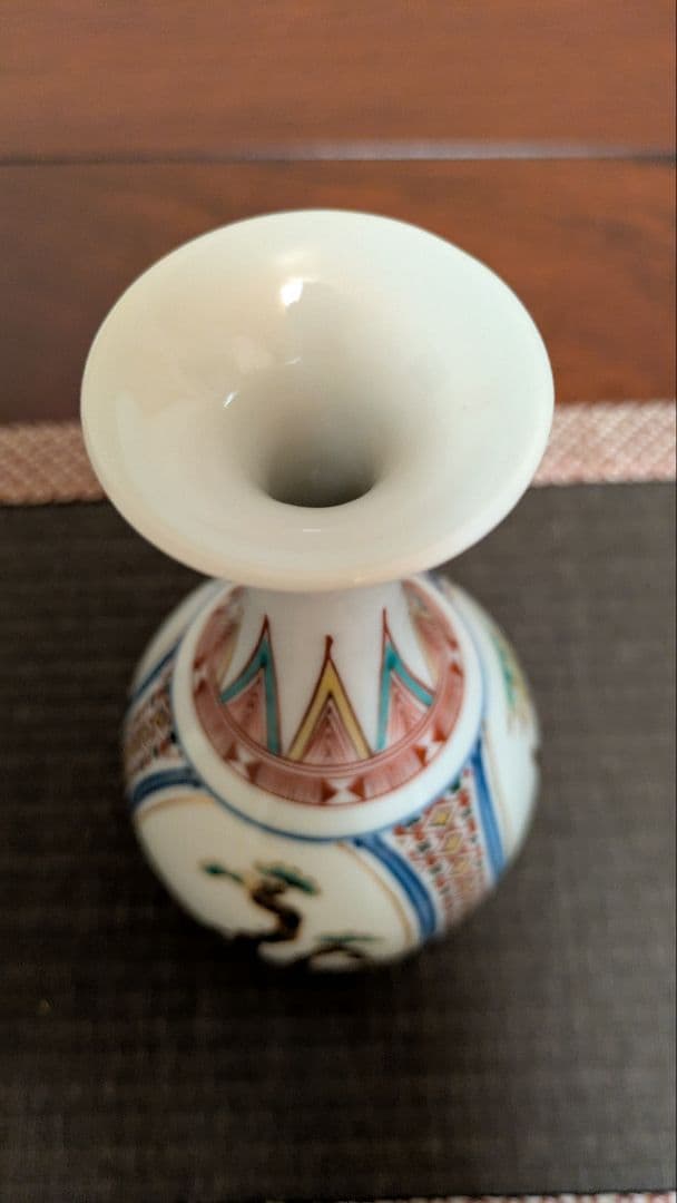 九谷焼　松本佐吉　色絵　松竹梅　花瓶