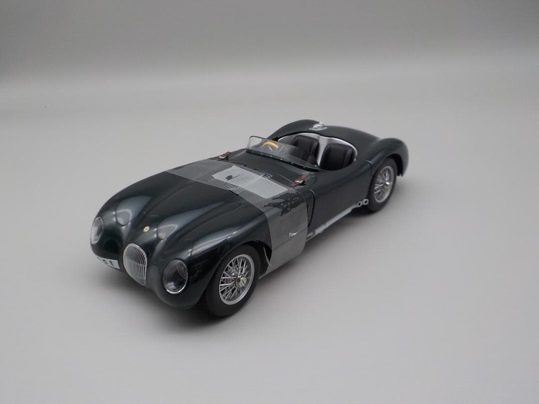 AutoArt 　Jagur C-type 18分の1サイズ