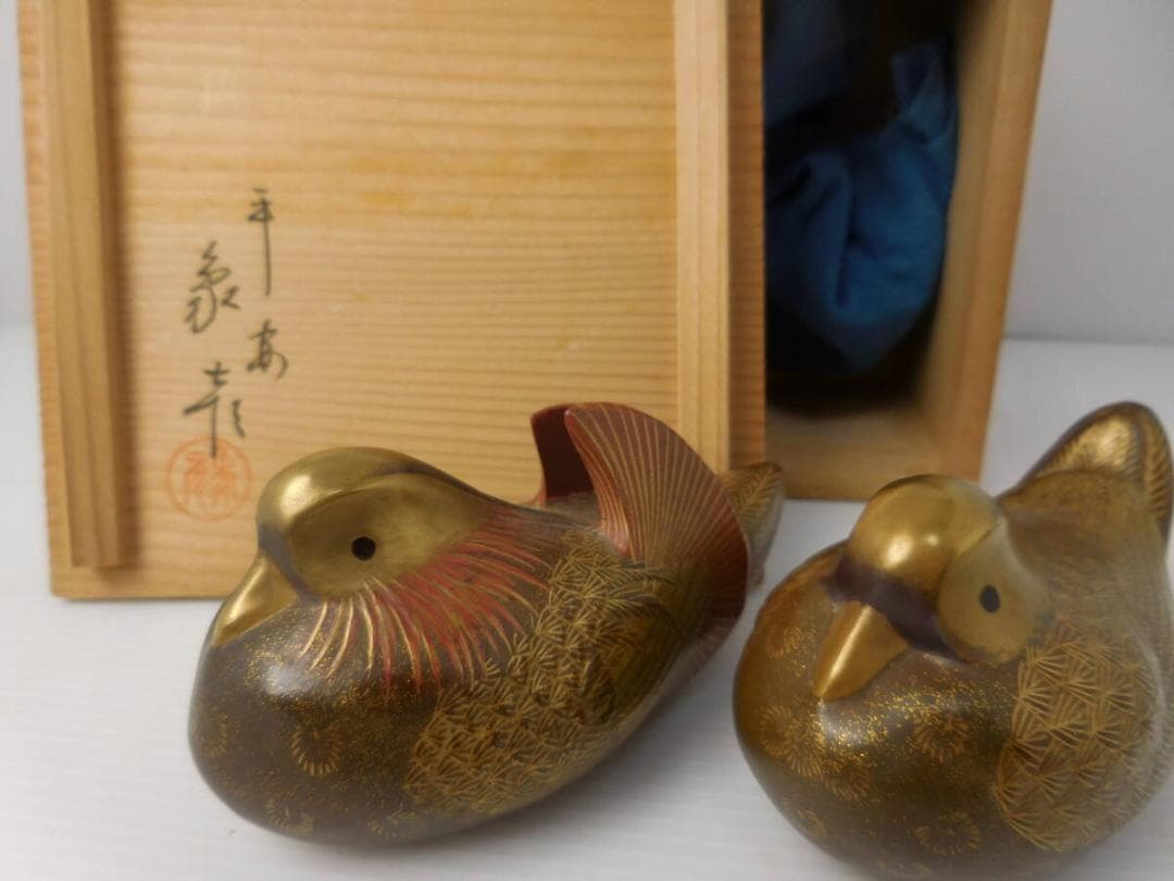 象彦　陶器製　鴛鴦（おしどり）の置物