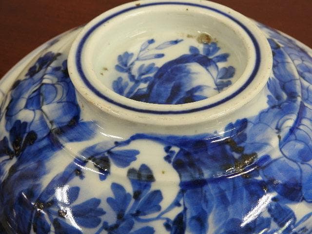 伊万里　蓋付鉢　M586