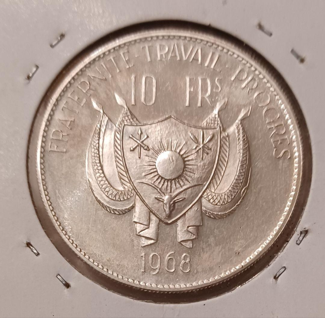 気高くて強靭、知能も高い百獣の王 ライオンさんの銀貨