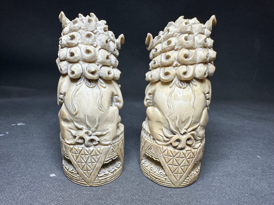 極上　天然素材　アンティーク　置物　骨董　飾り物　古美術品　 細密細工　彫刻