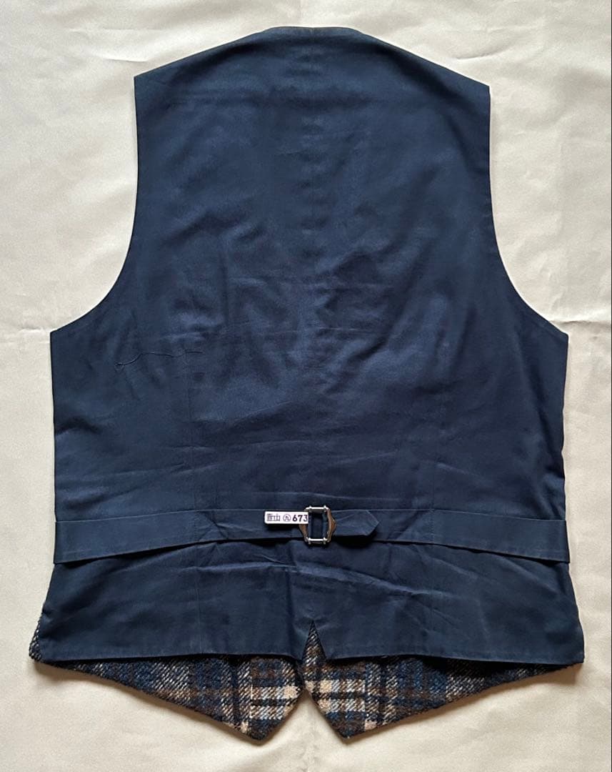 美品　LARDINI ジレ　ベスト　ウール　チェック　ブートニエール付き