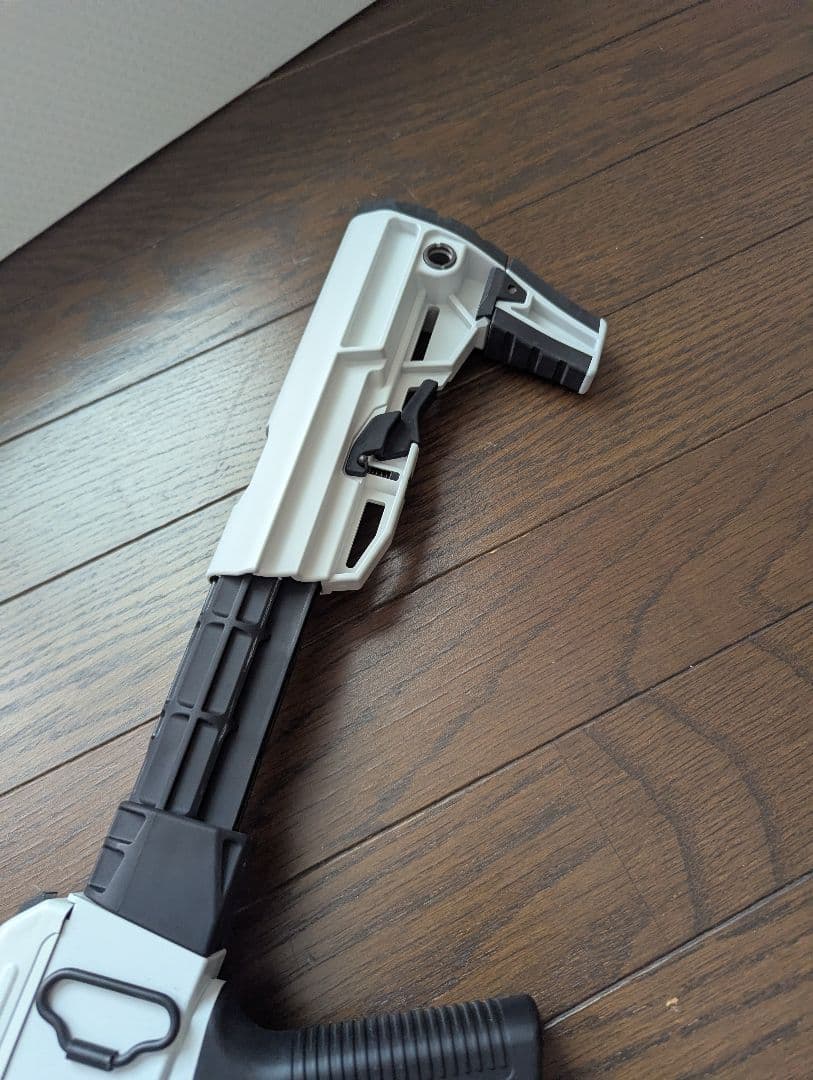 東京マルイ　次世代電動ガンAK47WHITE STORM