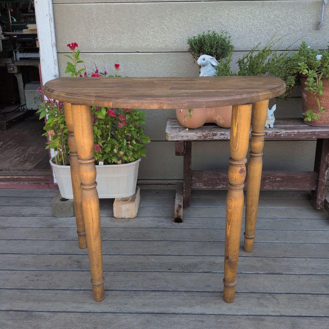 カントリー木工　家具　ろくろ脚のハーフラウンドテーブル