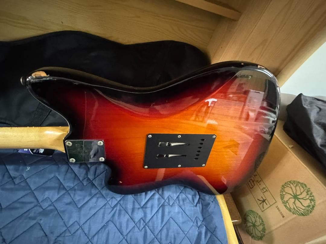 SQUIER FENDER JAGMASTER STANDARD エレキギター