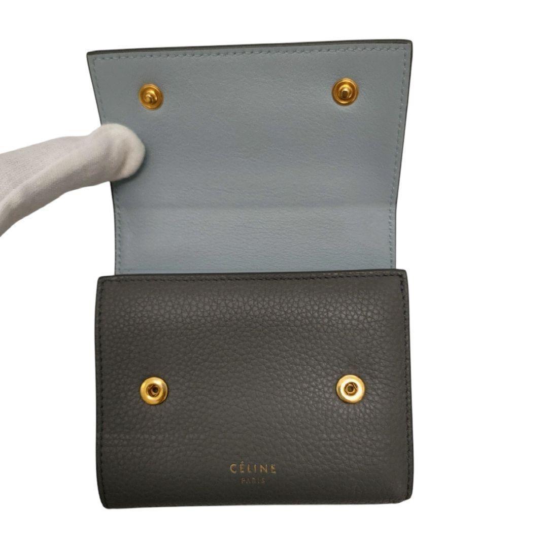 セリーヌ　スモールフォールデットマルチファンクション　グレー　ライトブルー