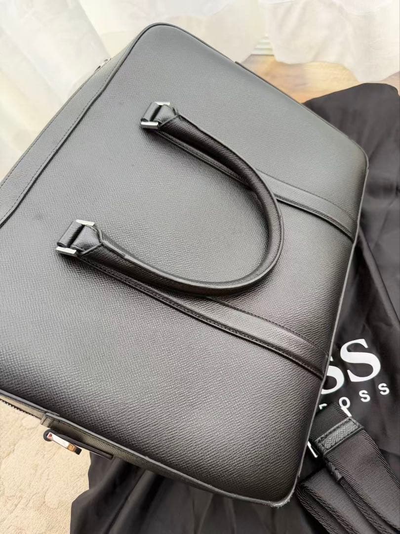 HUGO BOSS ブラック メンズビジネスバッグ