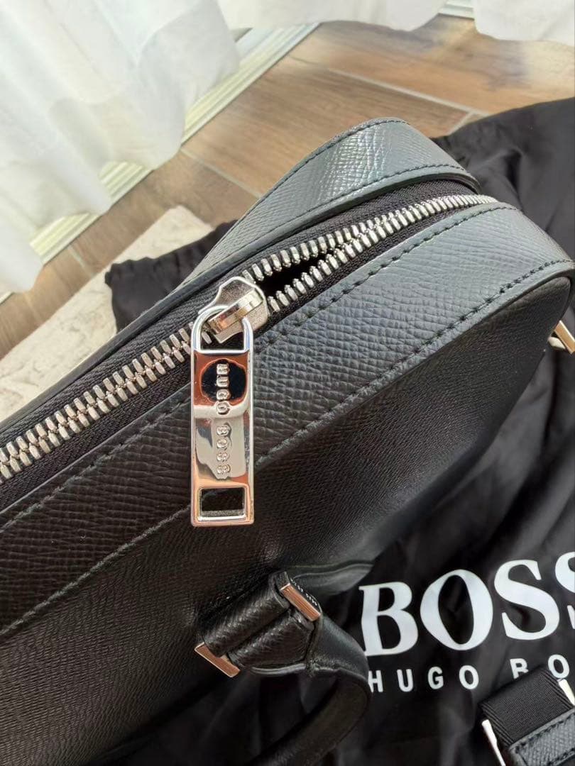 HUGO BOSS ブラック メンズビジネスバッグ