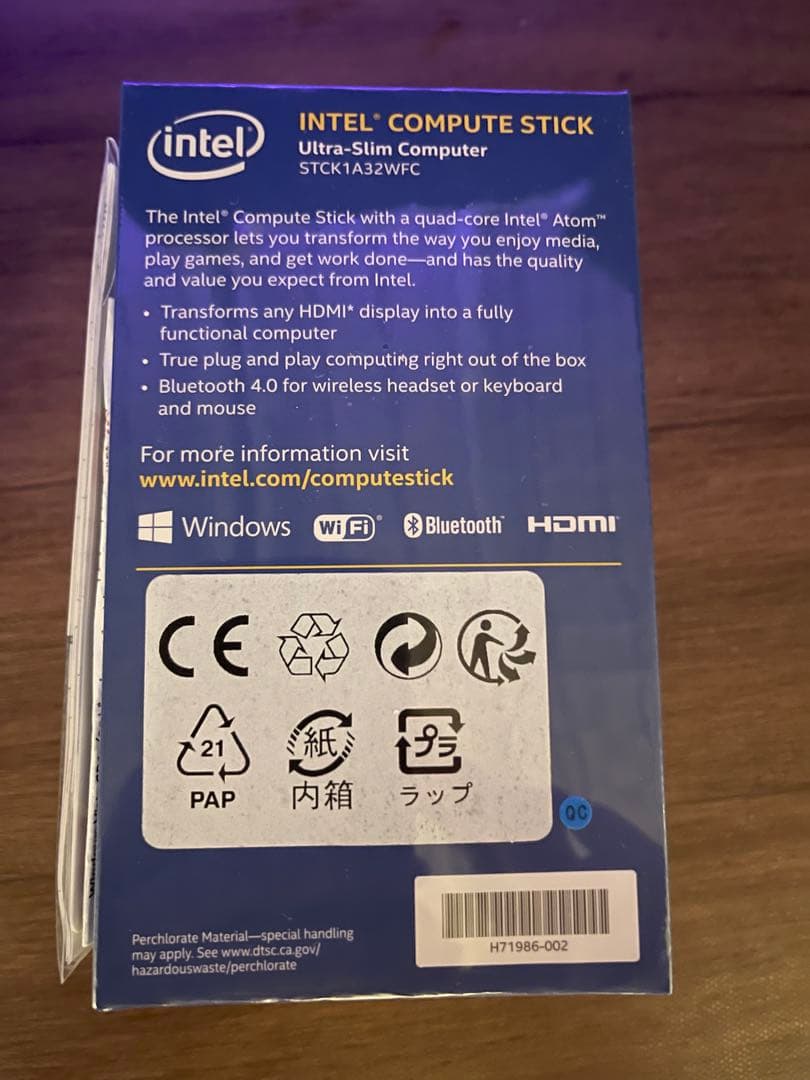 【未開封・新品】Intel Compute Stick CSTK-32W①