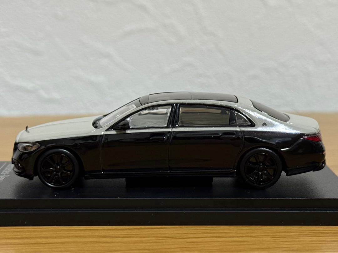 メルセデス マイバッハ Sクラス 1/64 ALMOST REAL ARbox