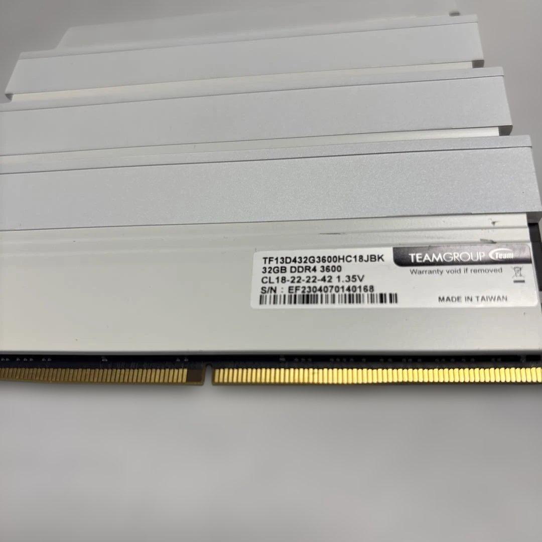 ル*ル様 TEAMGROUP 32GB DDR4 3600MHz メモリ