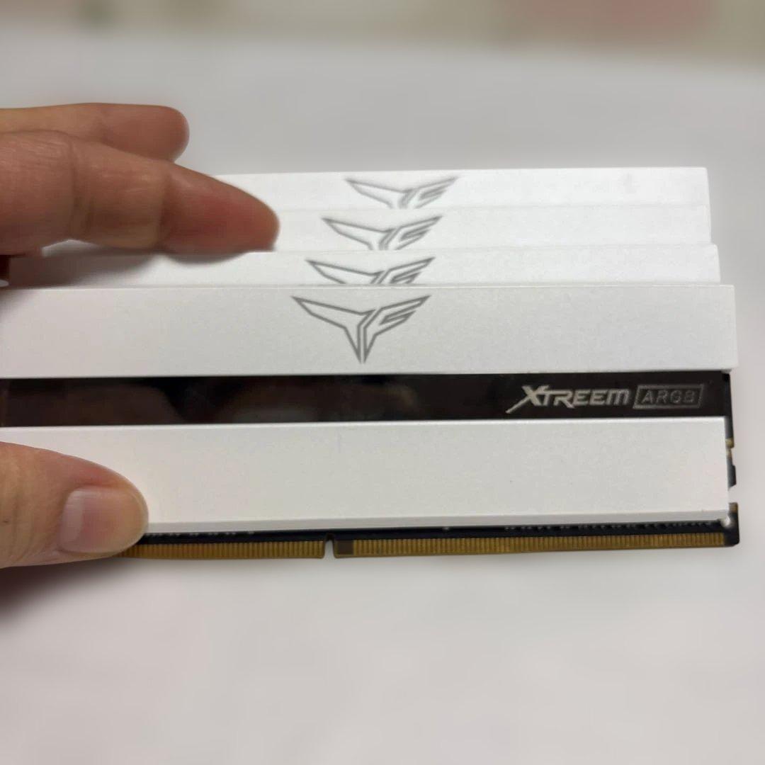 ル*ル様 TEAMGROUP 32GB DDR4 3600MHz メモリ
