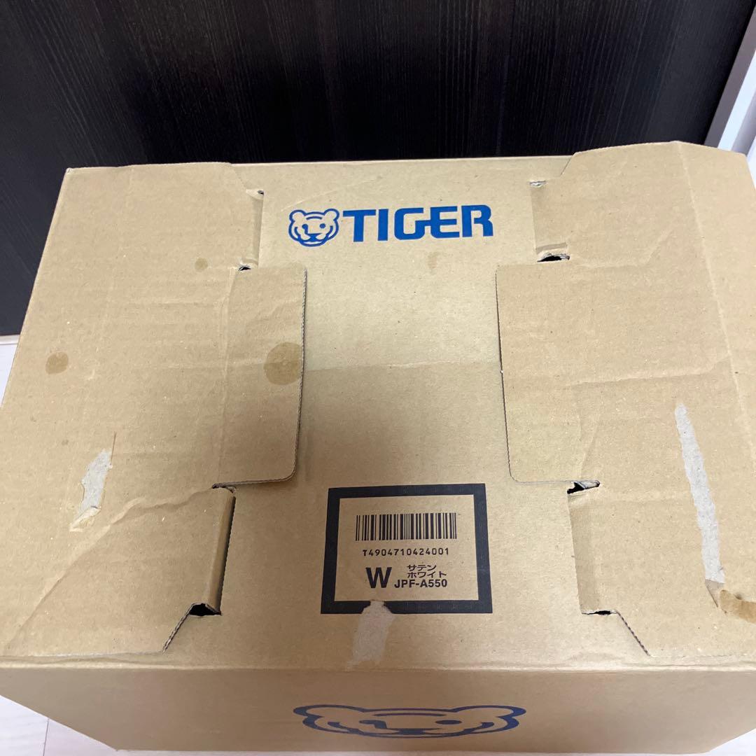 TIGER IH炊飯器 JPFA550W シルバー